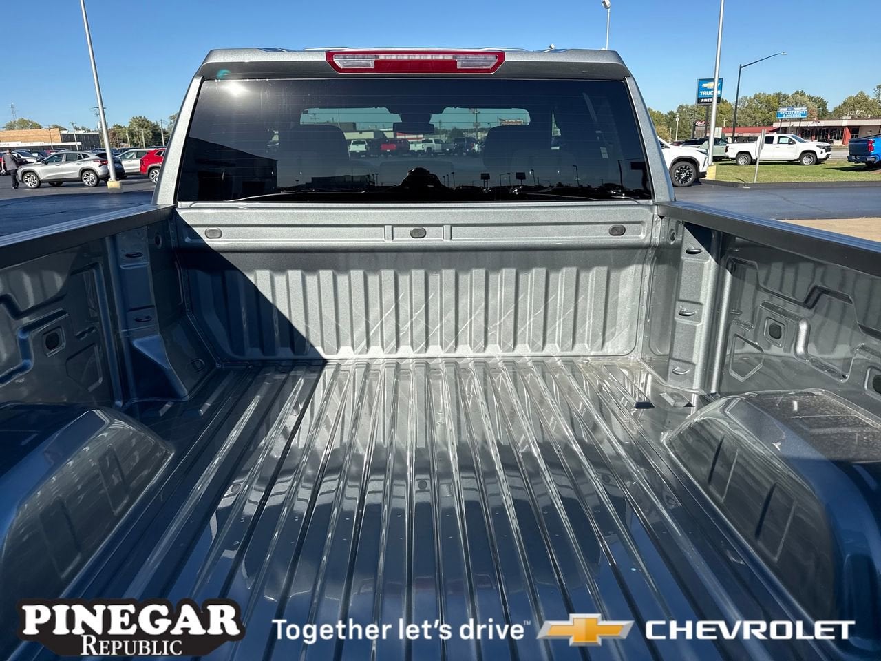 2026 Chevrolet Silverado 1500 LT (2FL)