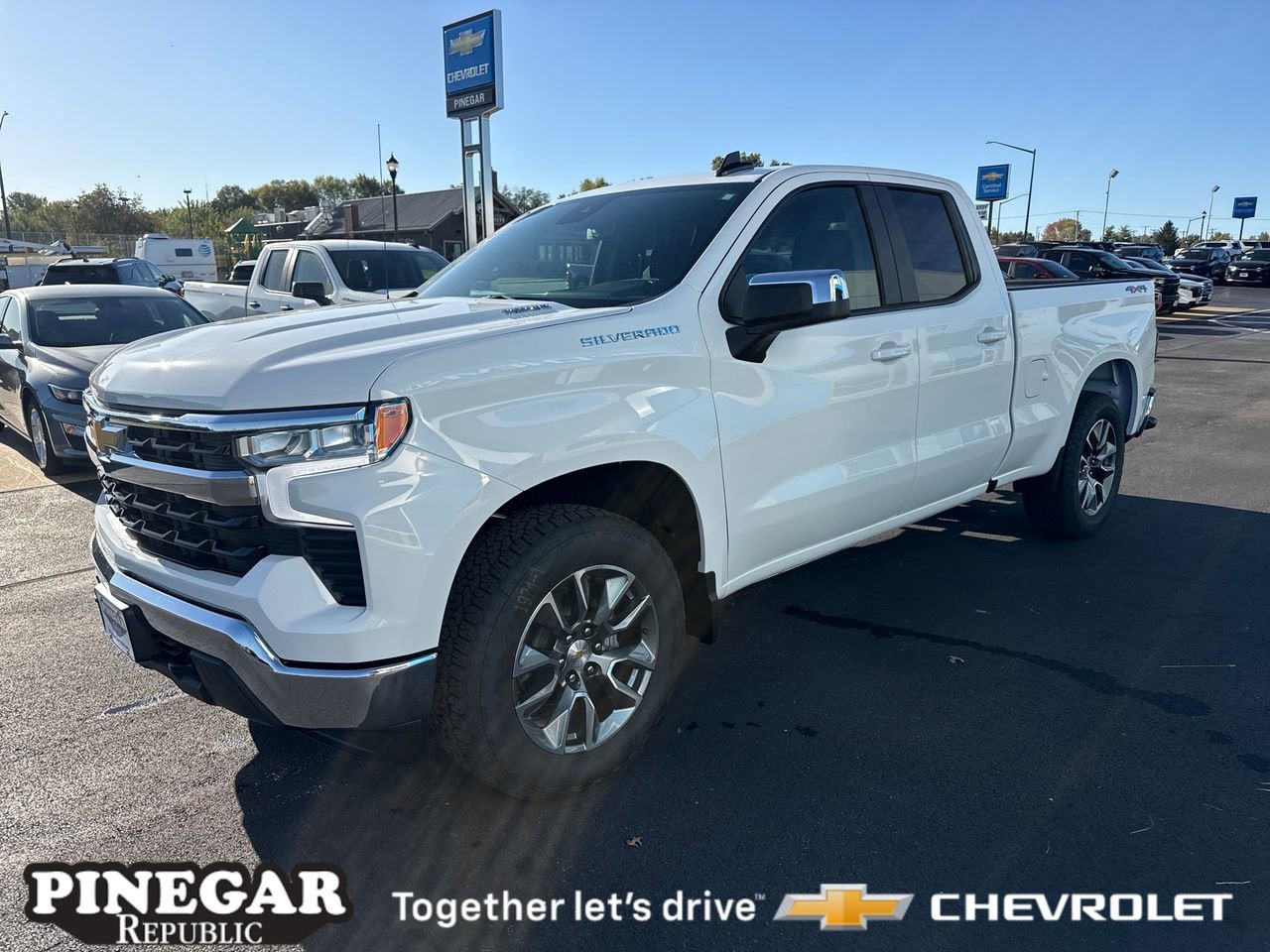 2026 Chevrolet Silverado 1500 LT (2FL)