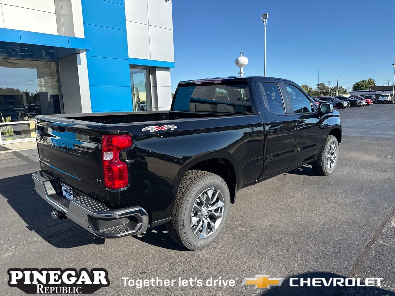 2026 Chevrolet Silverado 1500 LT (2FL)