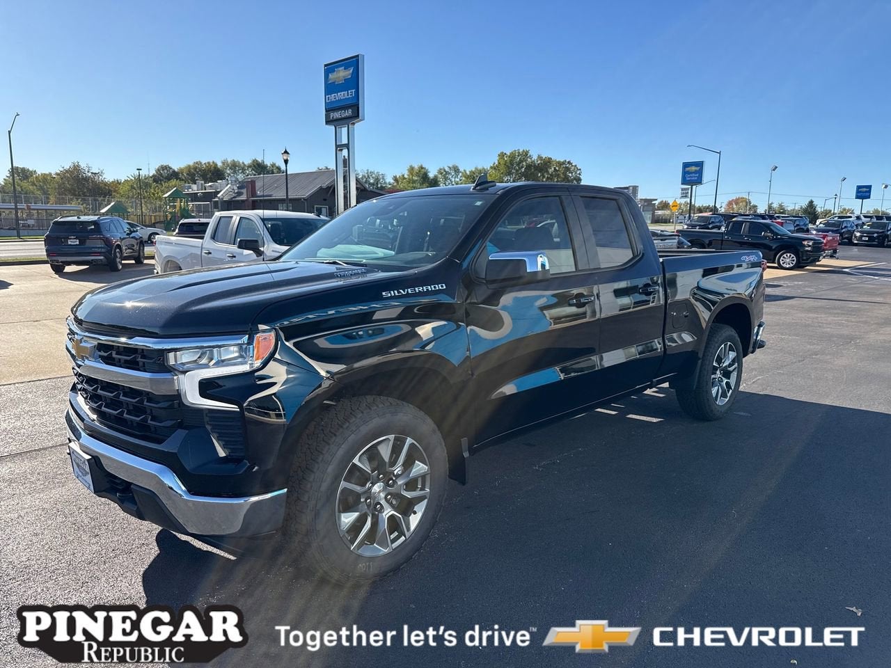 2026 Chevrolet Silverado 1500 LT (2FL)