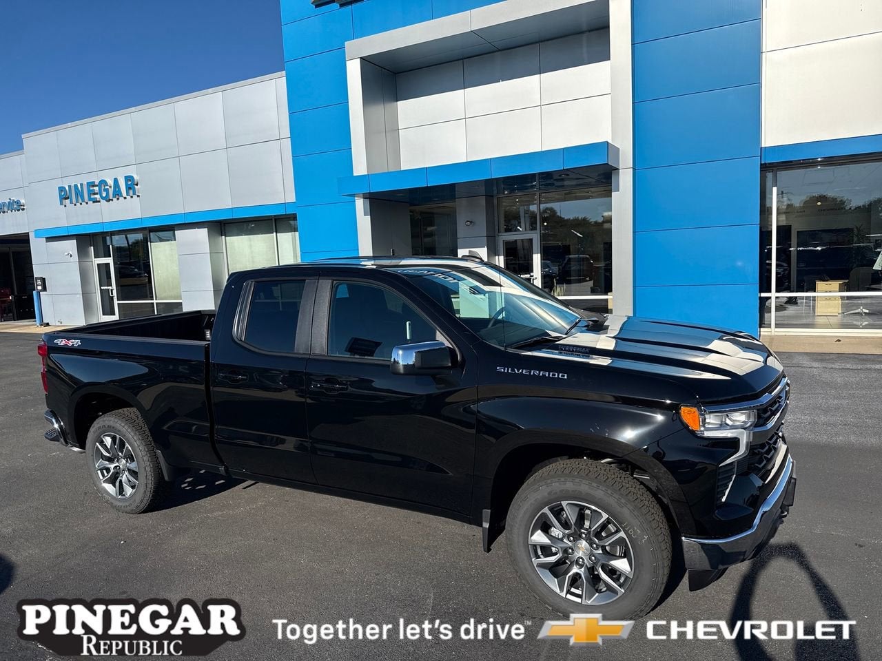 2026 Chevrolet Silverado 1500 LT (2FL)