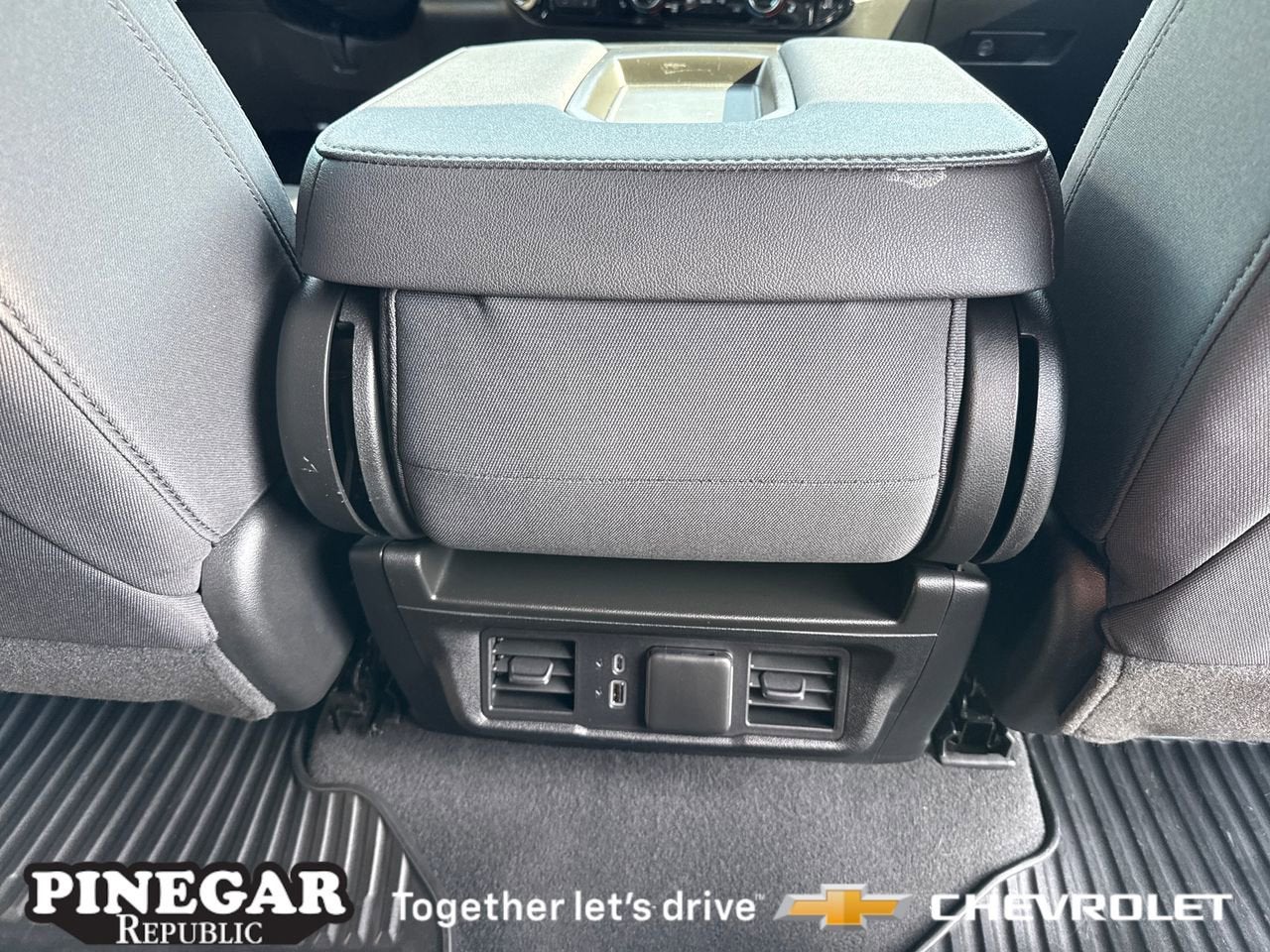 2023 Chevrolet Silverado 1500 RST