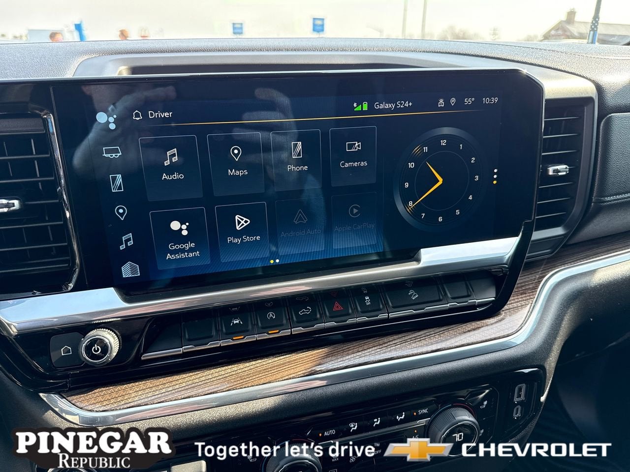 2023 Chevrolet Silverado 1500 RST