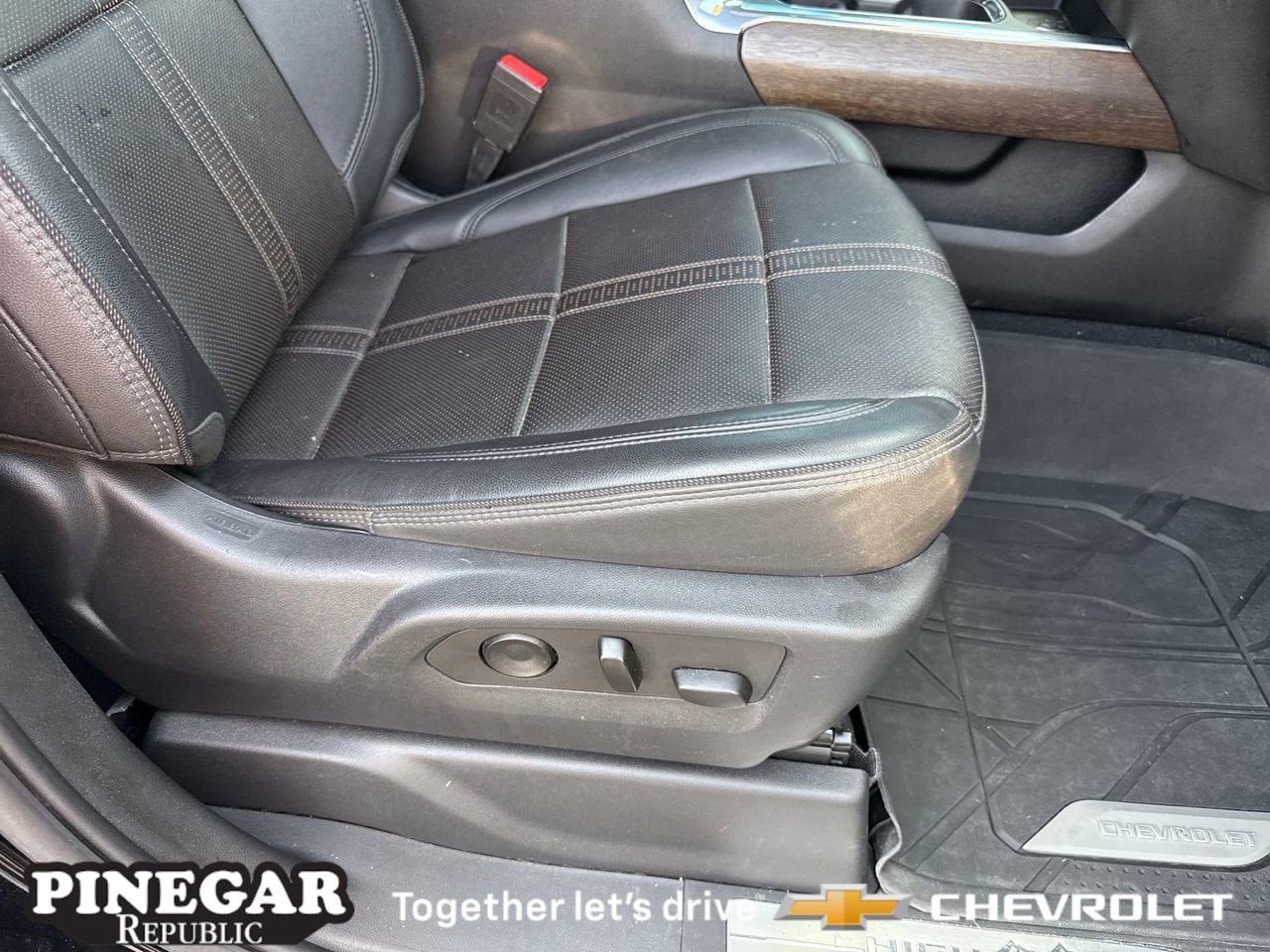 2022 Chevrolet Silverado 1500 High Country