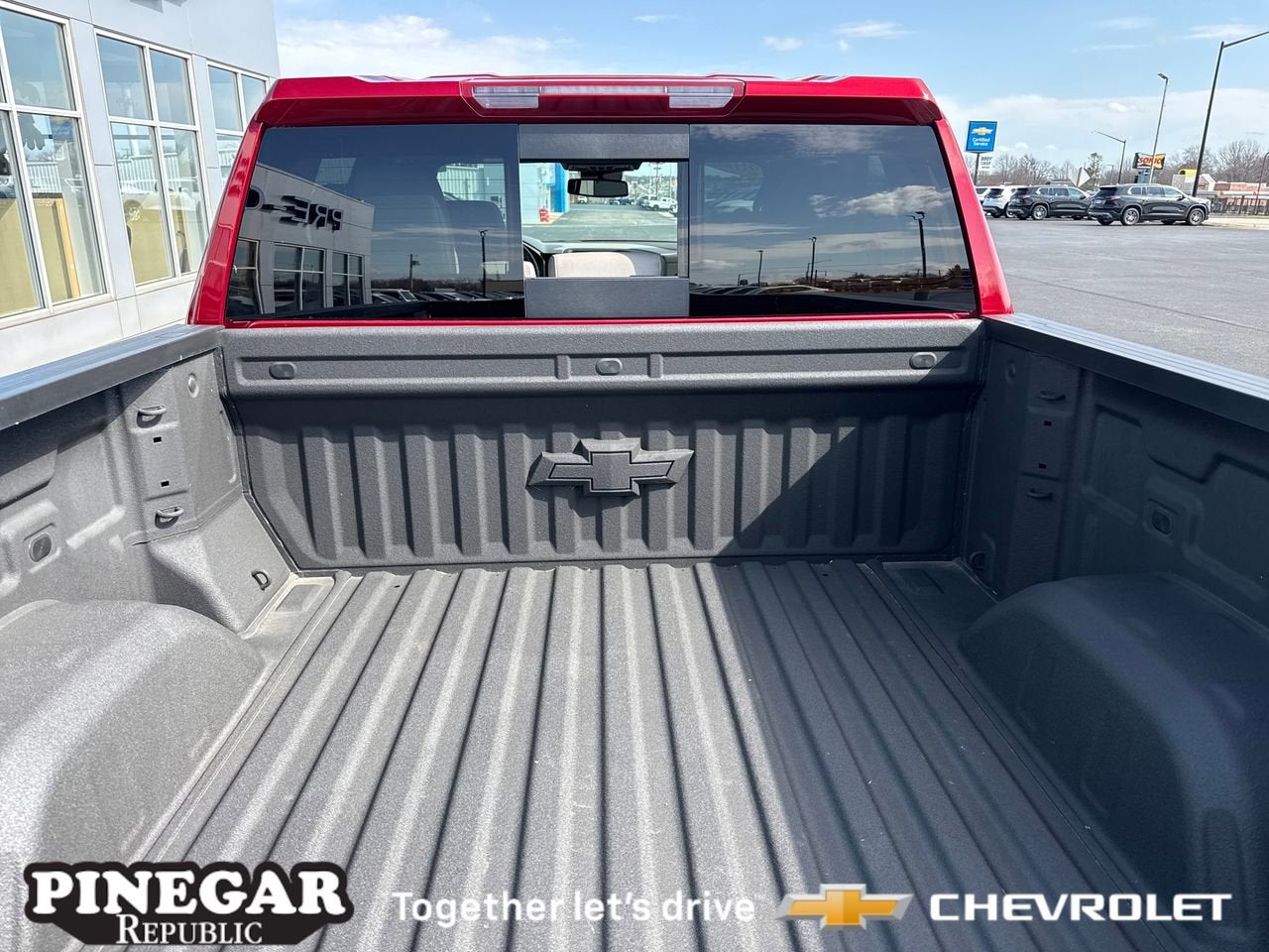 2025 Chevrolet Silverado 1500 LTZ