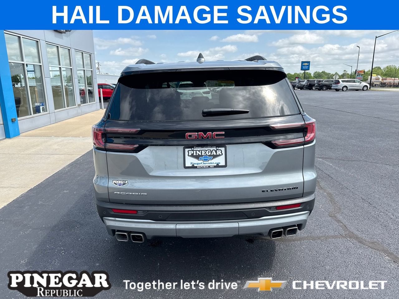 2025 GMC Acadia Elevation