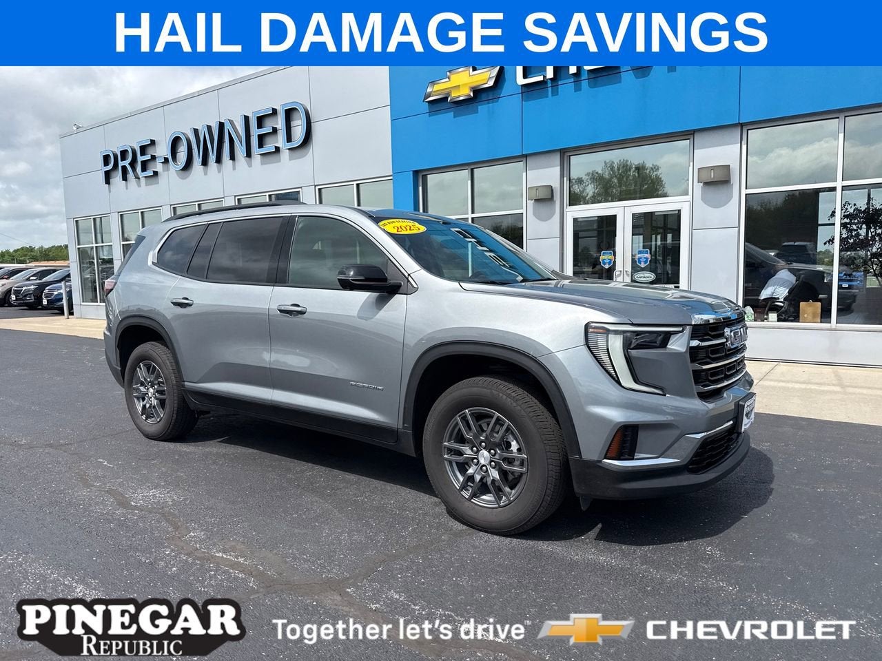 2025 GMC Acadia Elevation