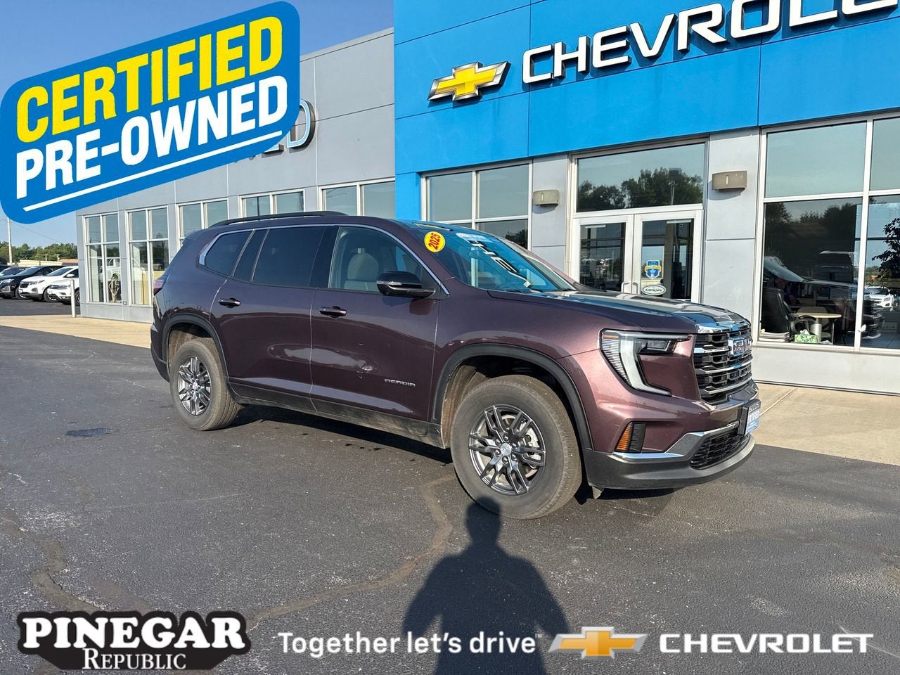 2025 GMC Acadia Elevation