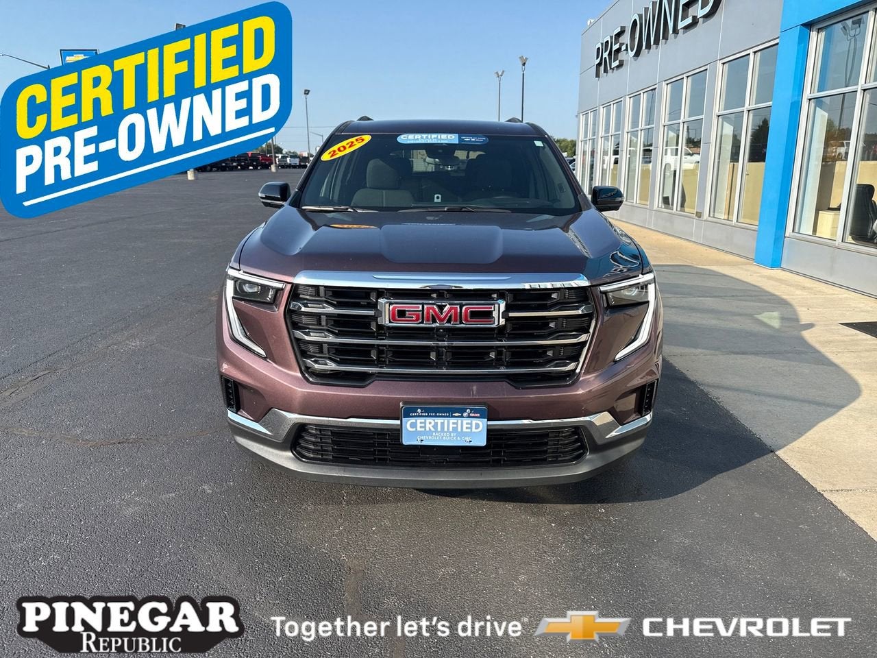 2025 GMC Acadia Elevation