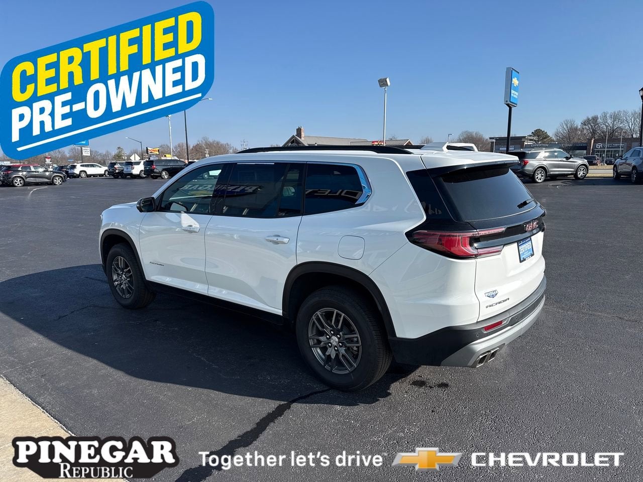 2025 GMC Acadia Elevation