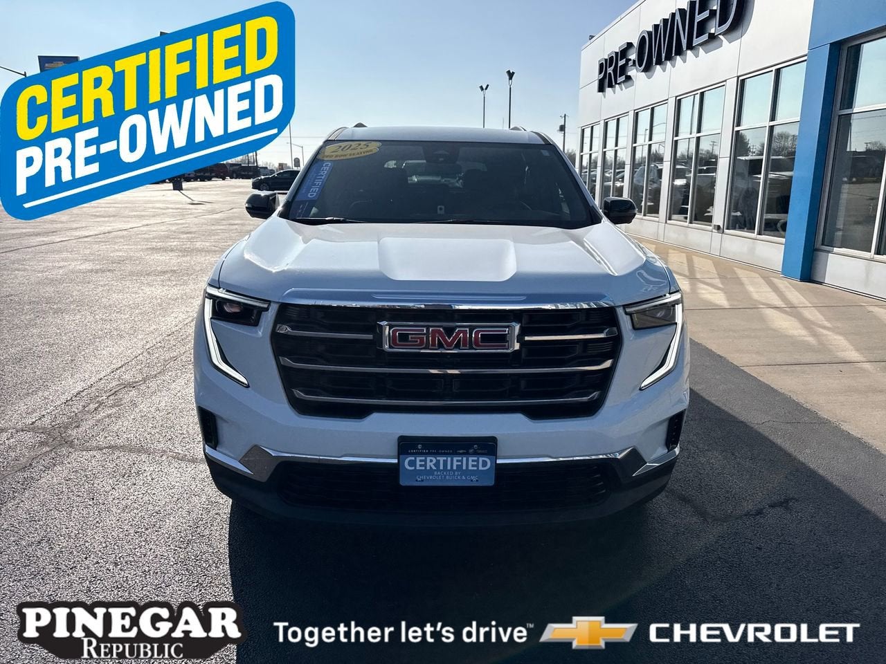 2025 GMC Acadia Elevation