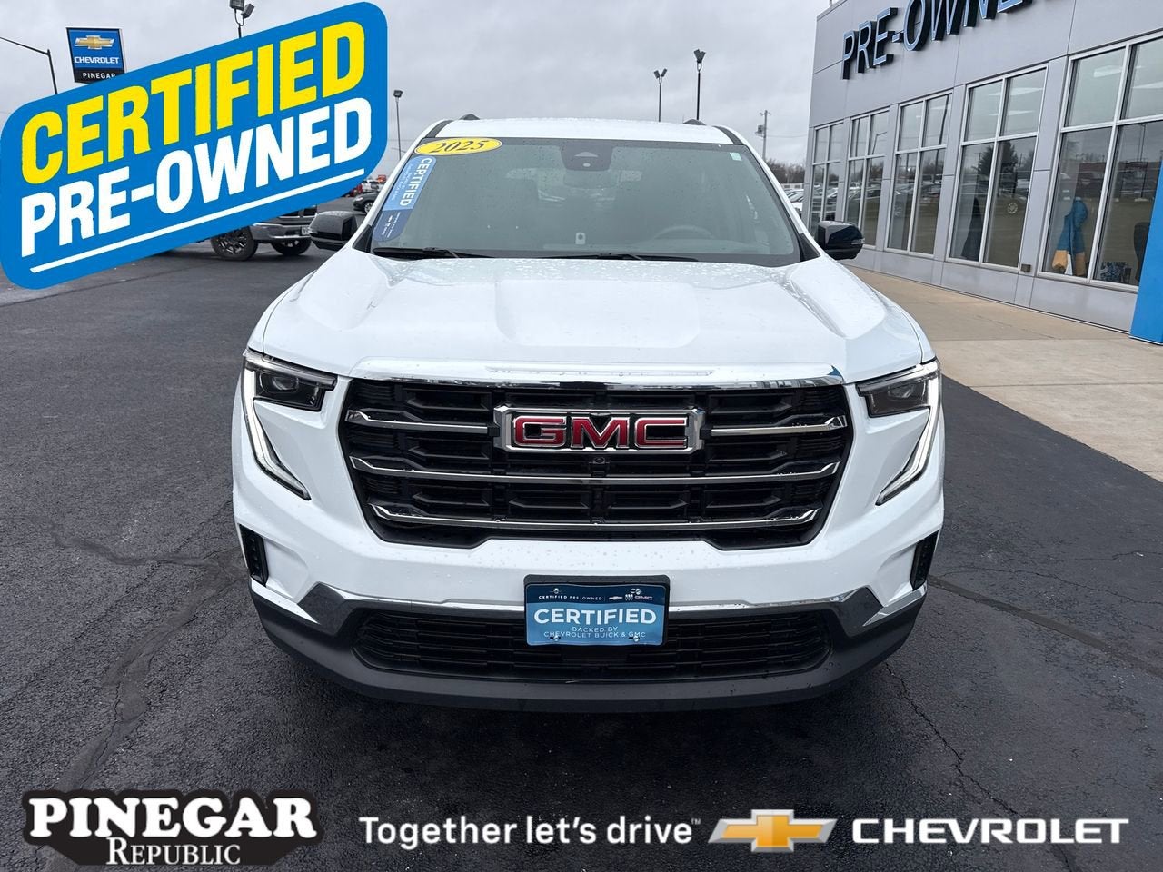 2025 GMC Acadia Elevation