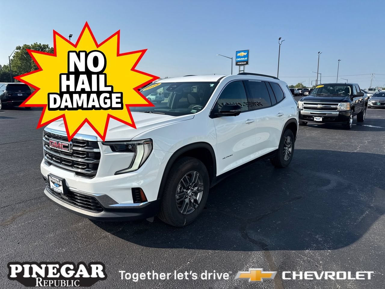 2025 GMC Acadia Elevation