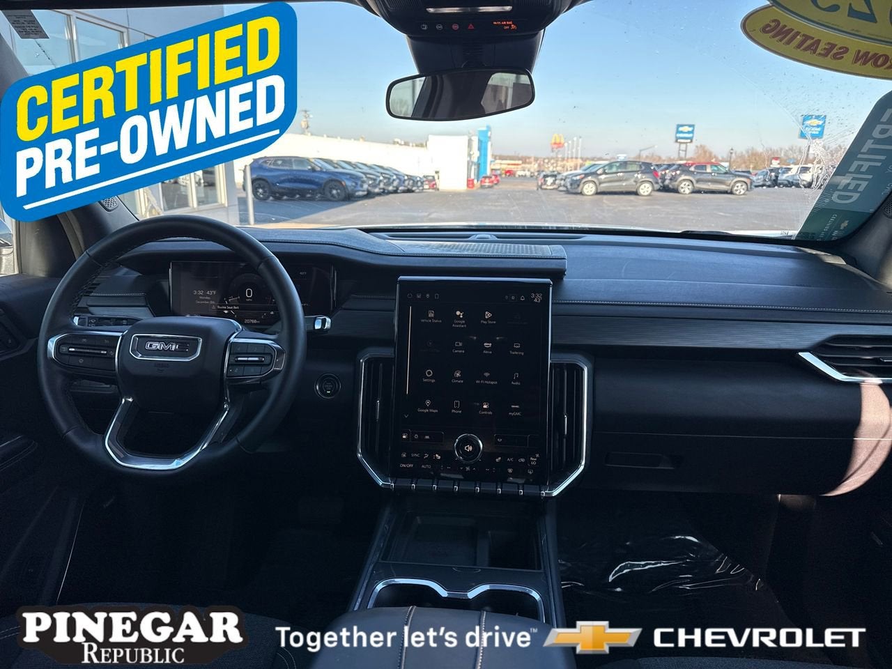 2025 GMC Acadia Elevation