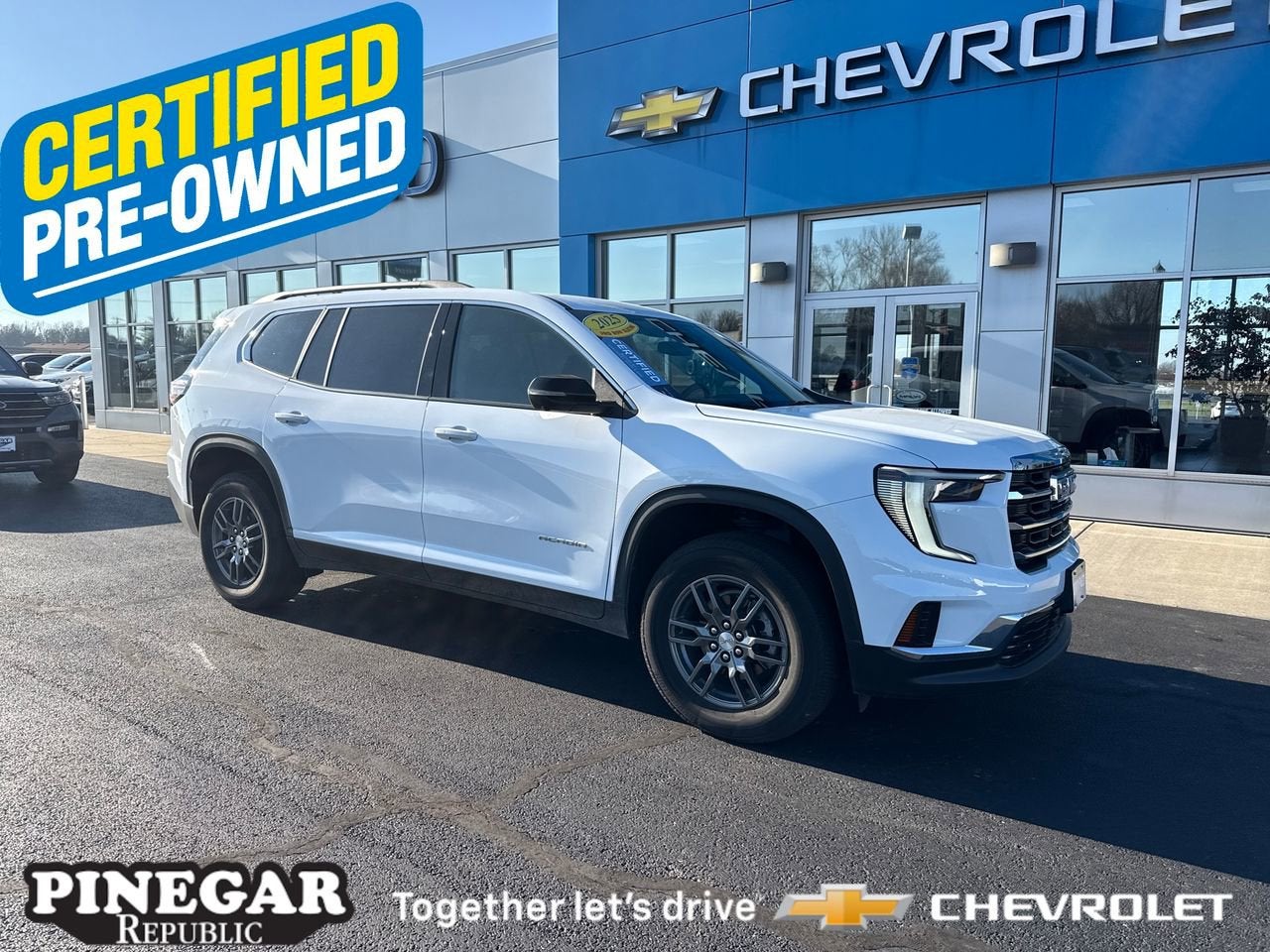 2025 GMC Acadia Elevation