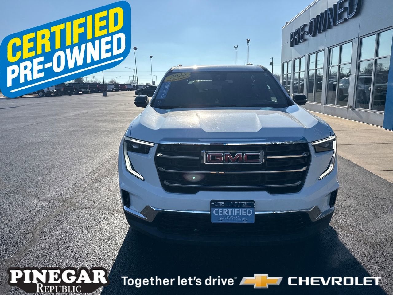 2025 GMC Acadia Elevation