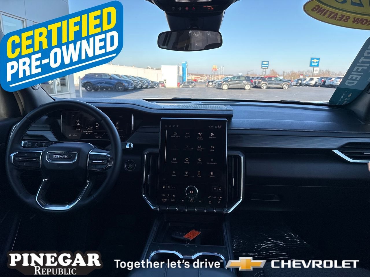 2025 GMC Acadia Elevation