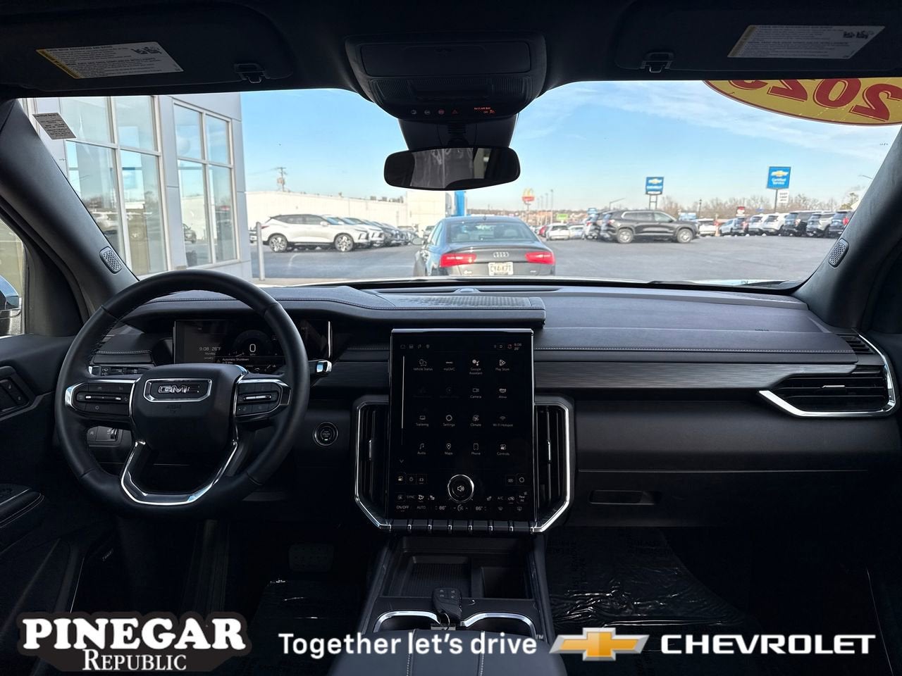 2025 GMC Acadia Elevation