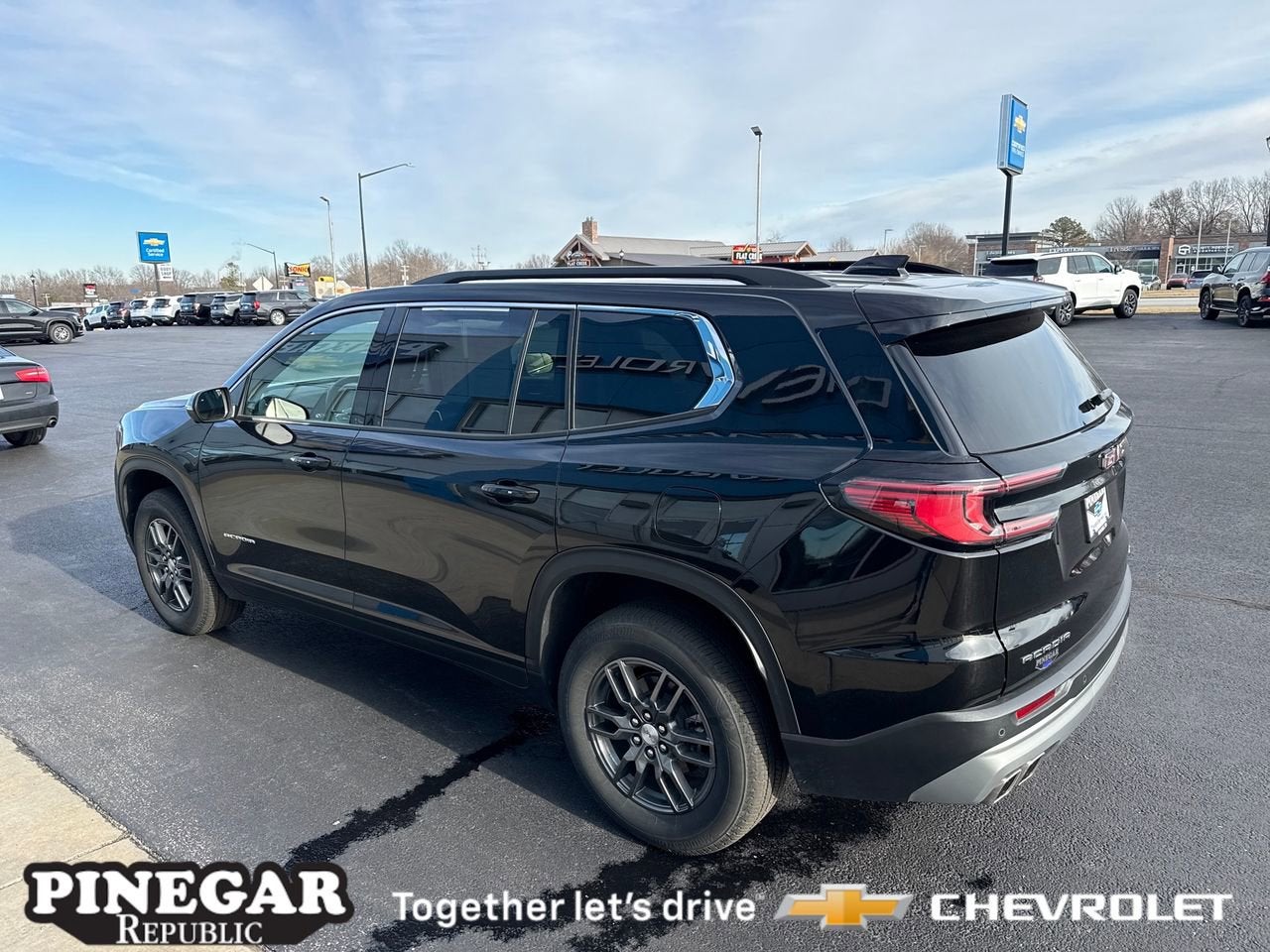 2025 GMC Acadia Elevation