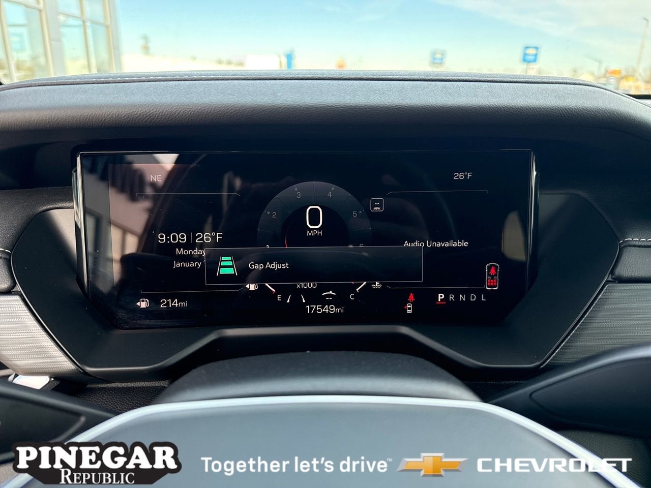 2025 GMC Acadia Elevation