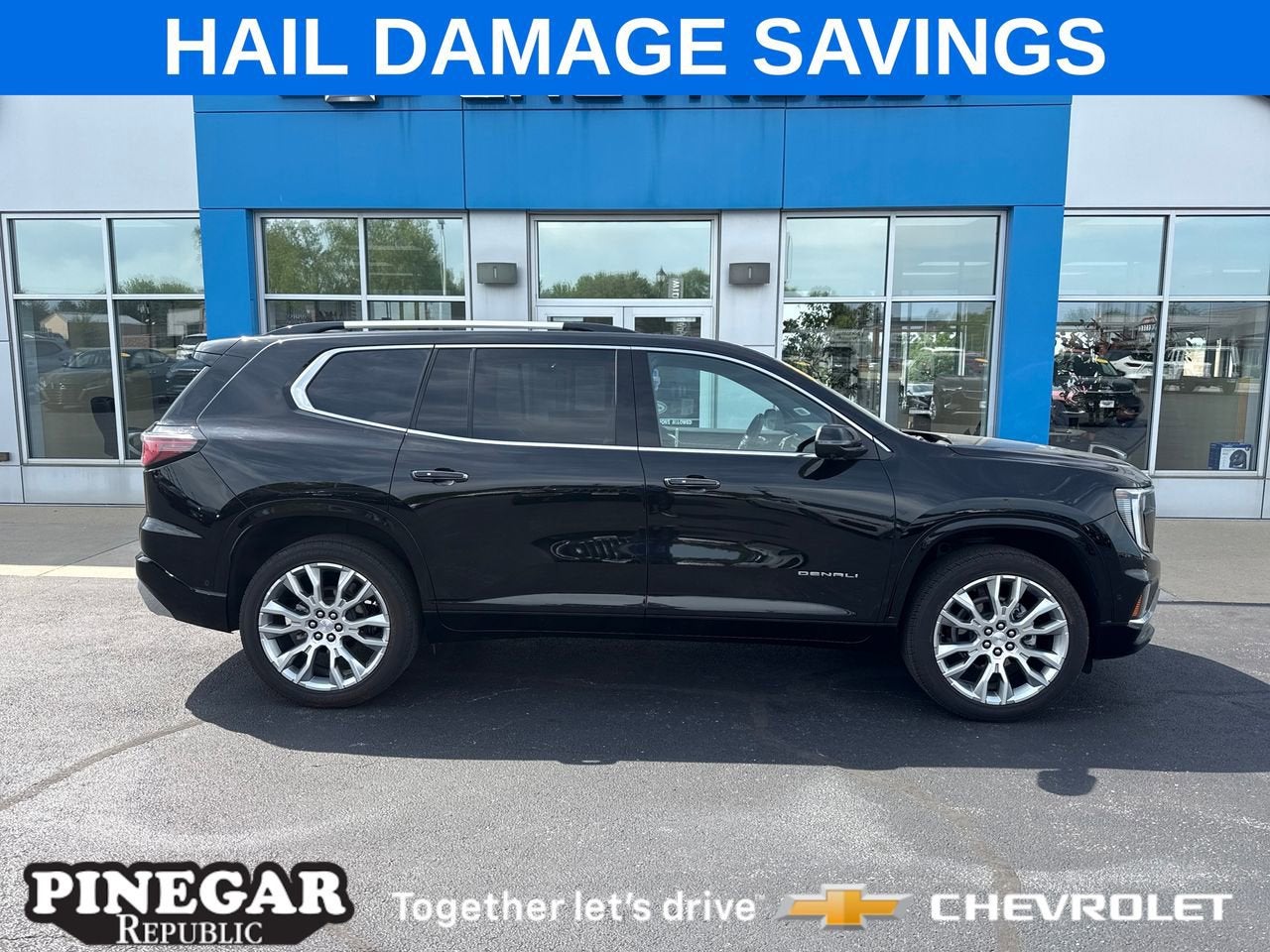 2024 GMC Acadia Denali AWD's photo