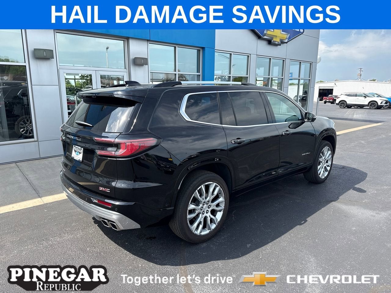 2024 GMC Acadia Denali