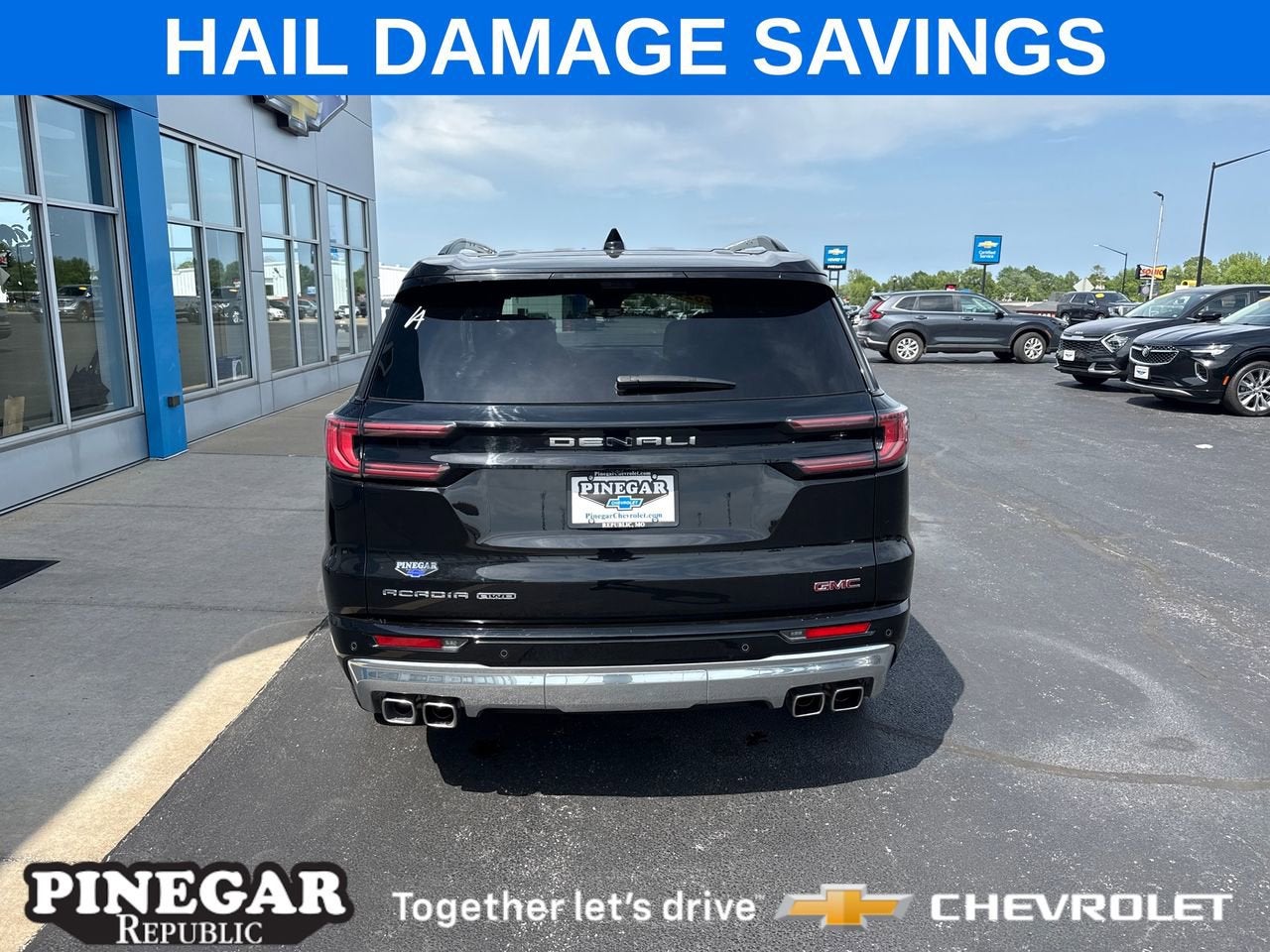 2024 GMC Acadia Denali
