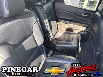 2022 GMC Acadia SLE