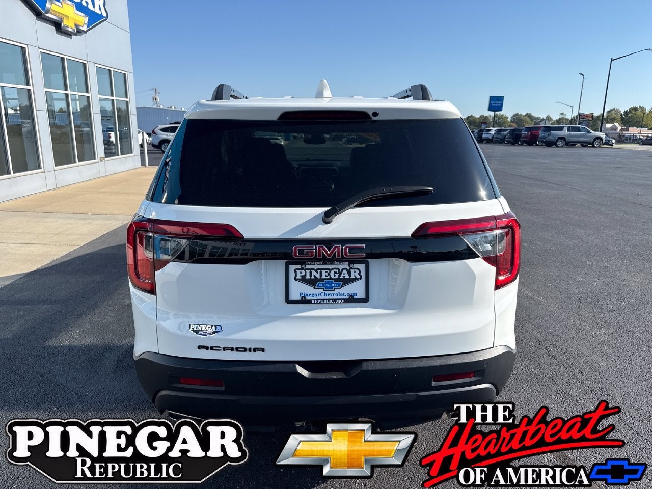2022 GMC Acadia SLE
