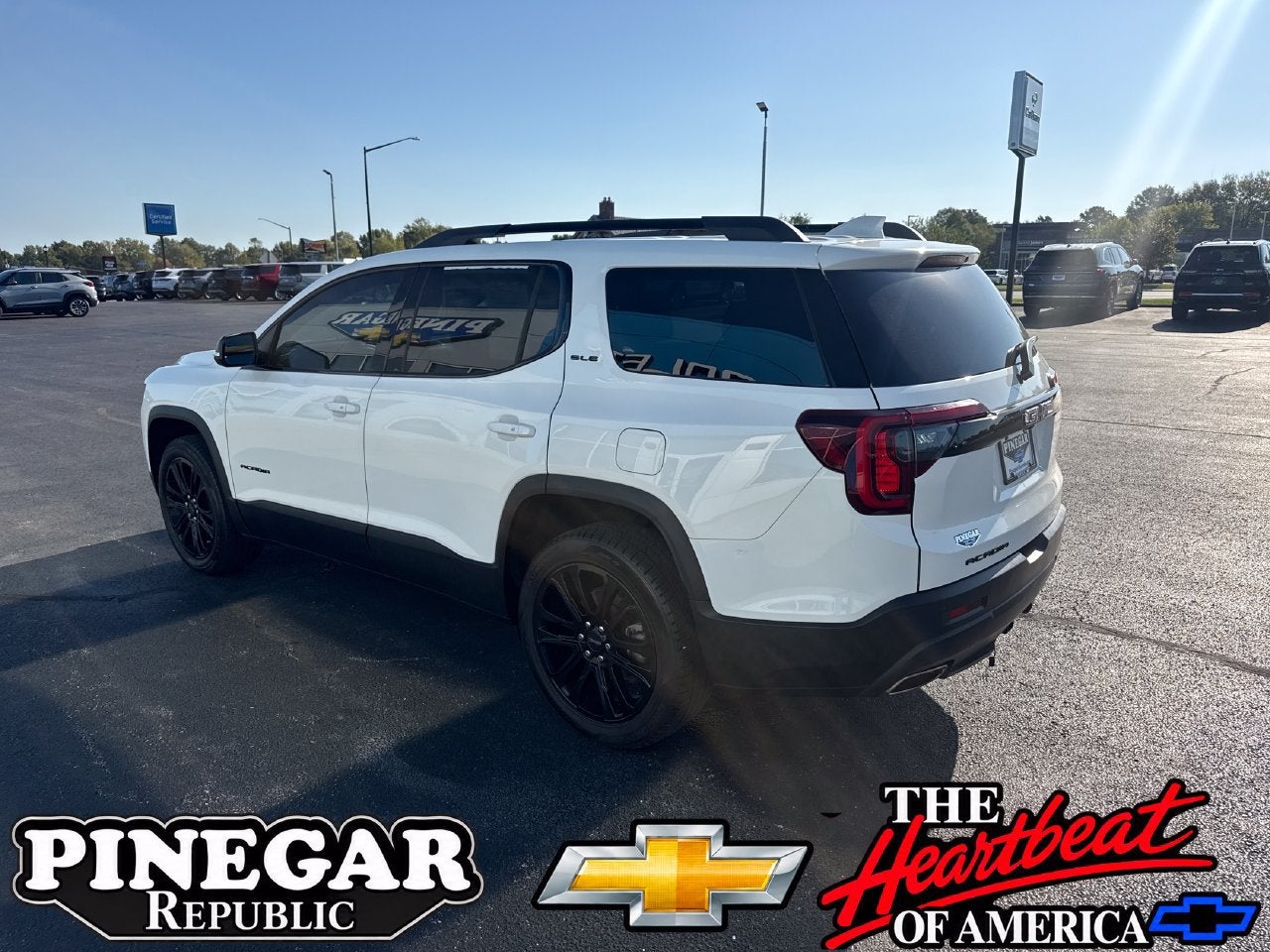 2022 GMC Acadia SLE