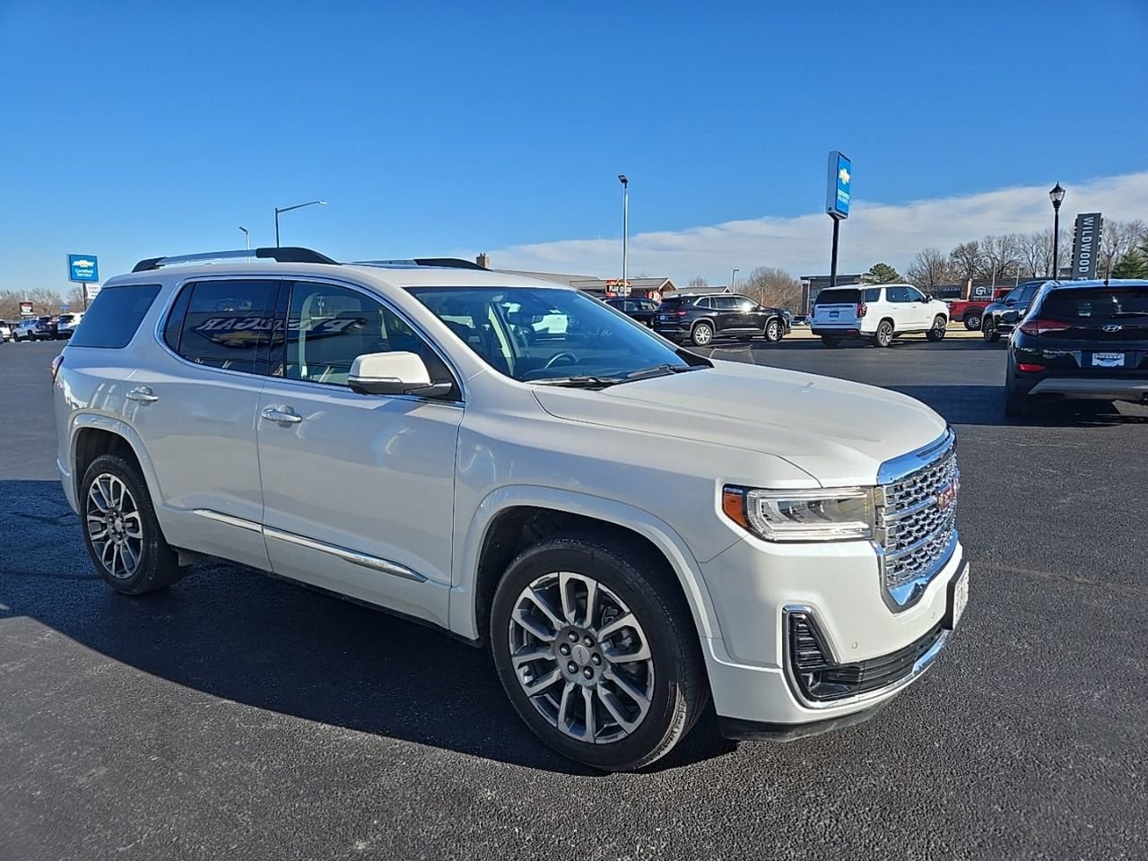 2023 GMC Acadia Denali
