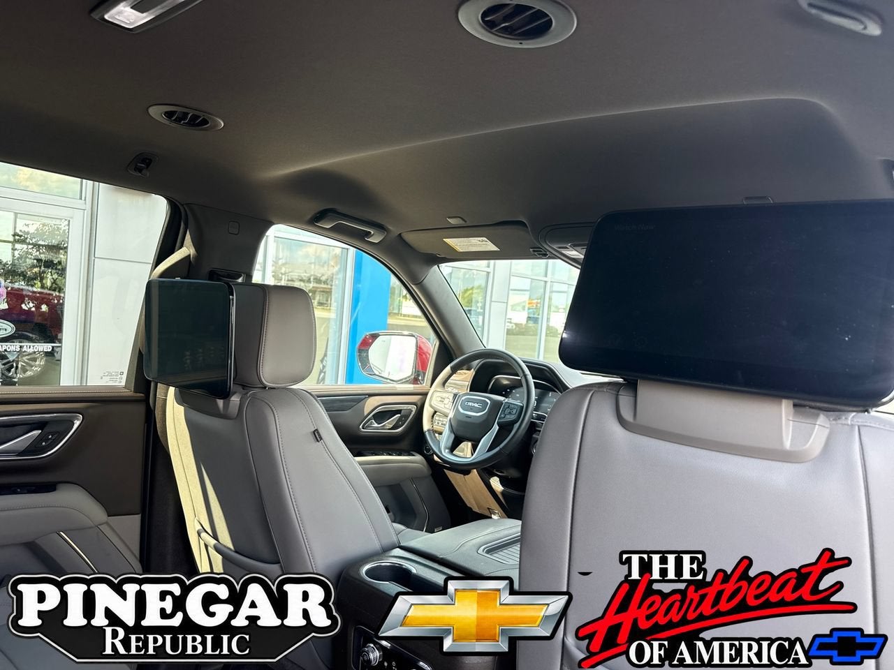 2024 GMC Yukon SLT
