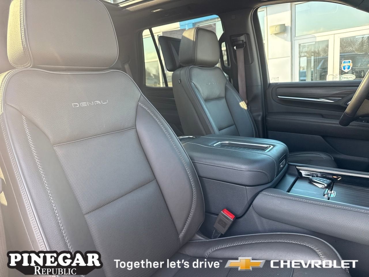 2024 GMC Yukon Denali