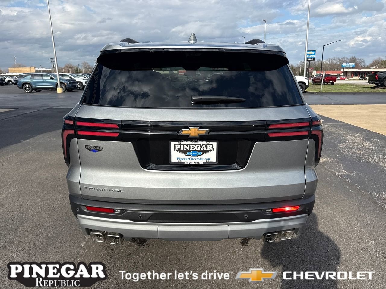 2026 Chevrolet Traverse LT