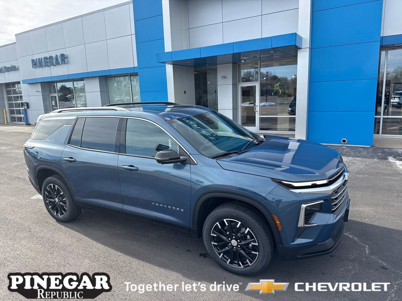 2026 Chevrolet Traverse LT