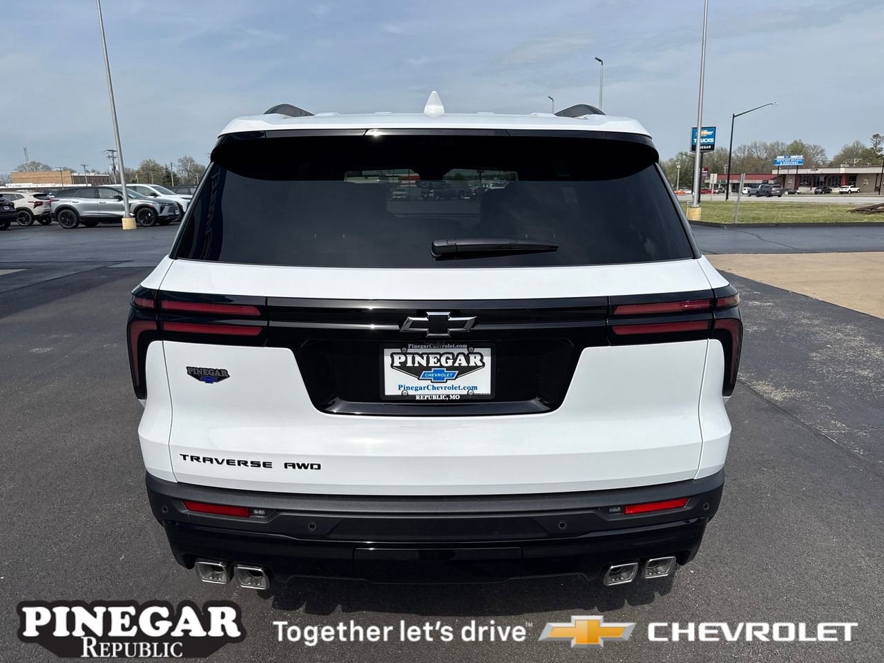 2026 Chevrolet Traverse LT