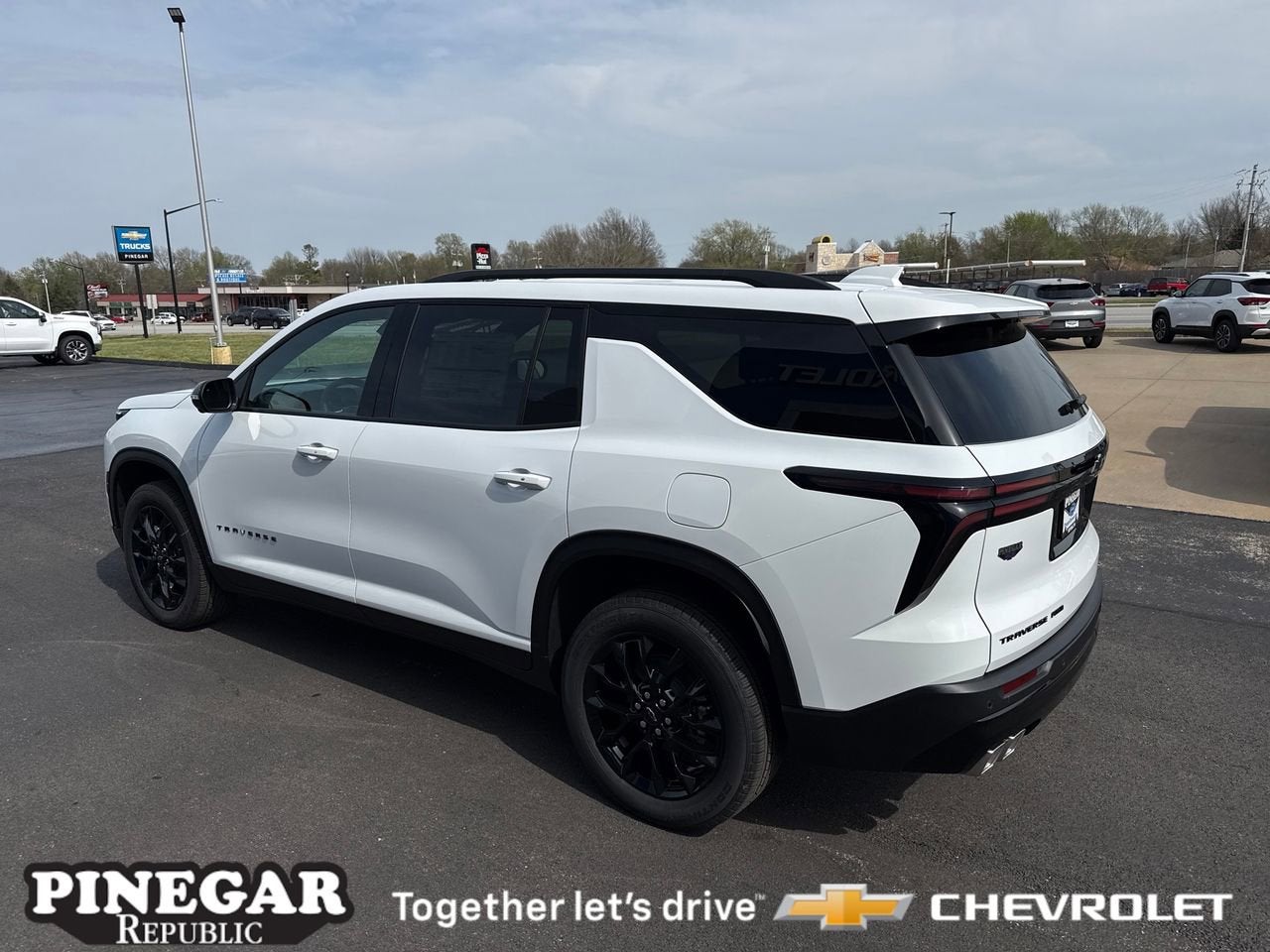 2026 Chevrolet Traverse LT