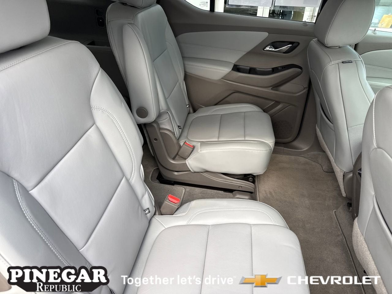 2020 Chevrolet Traverse LT Leather
