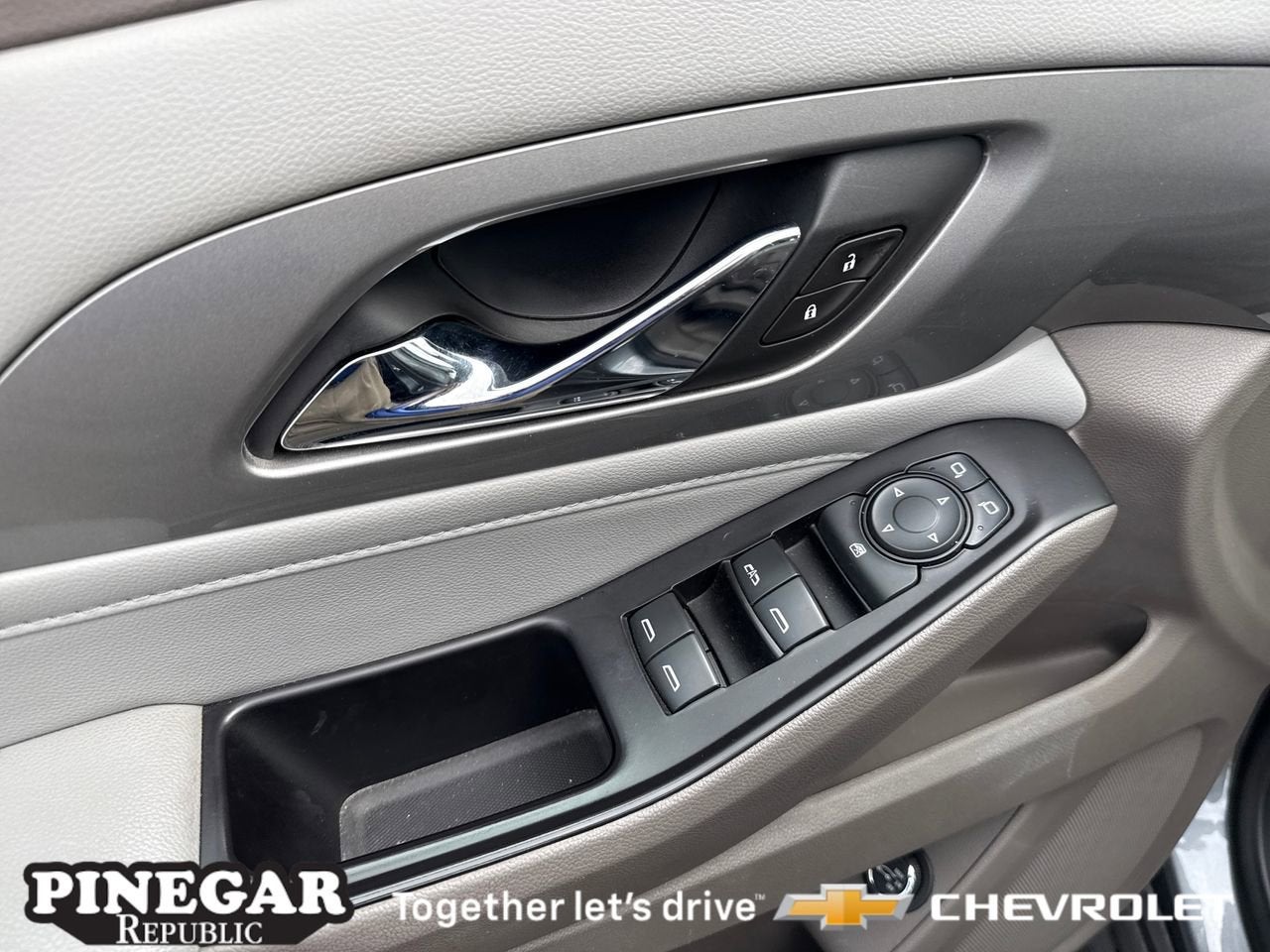 2020 Chevrolet Traverse LT Leather