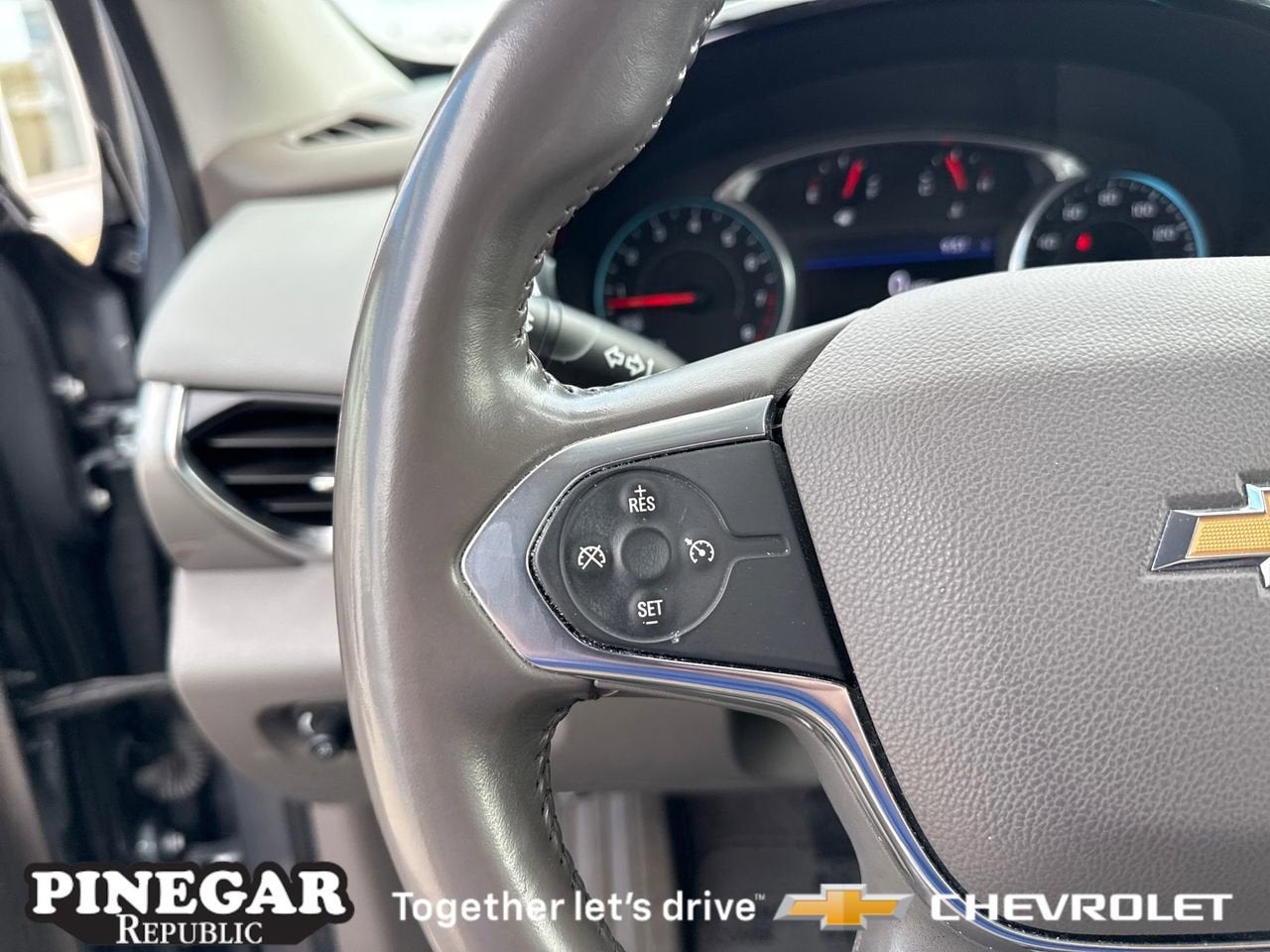 2020 Chevrolet Traverse LT Leather