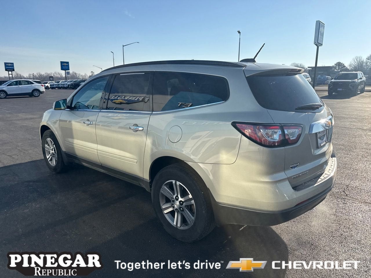 2017 Chevrolet Traverse LT