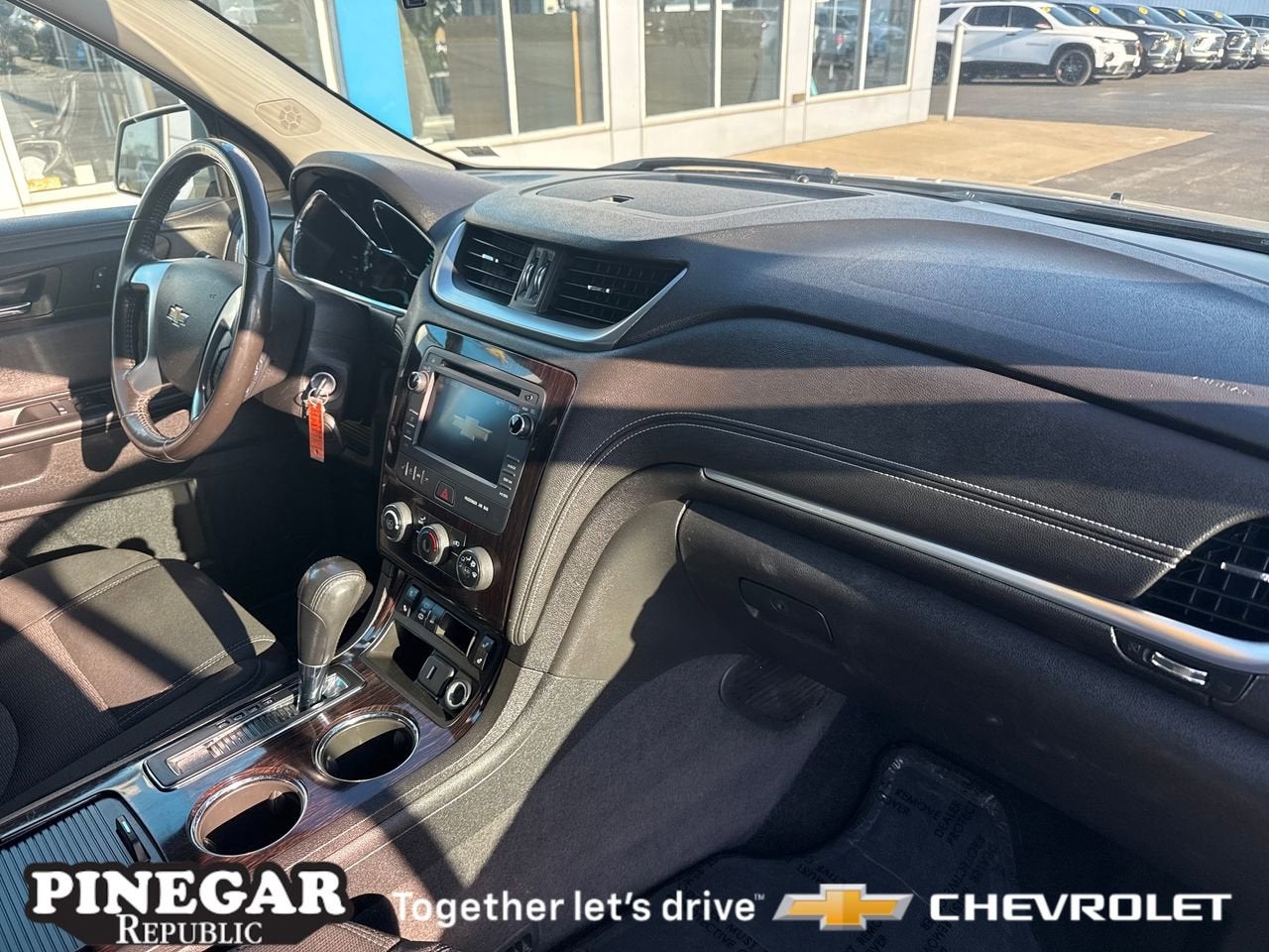 2017 Chevrolet Traverse LT