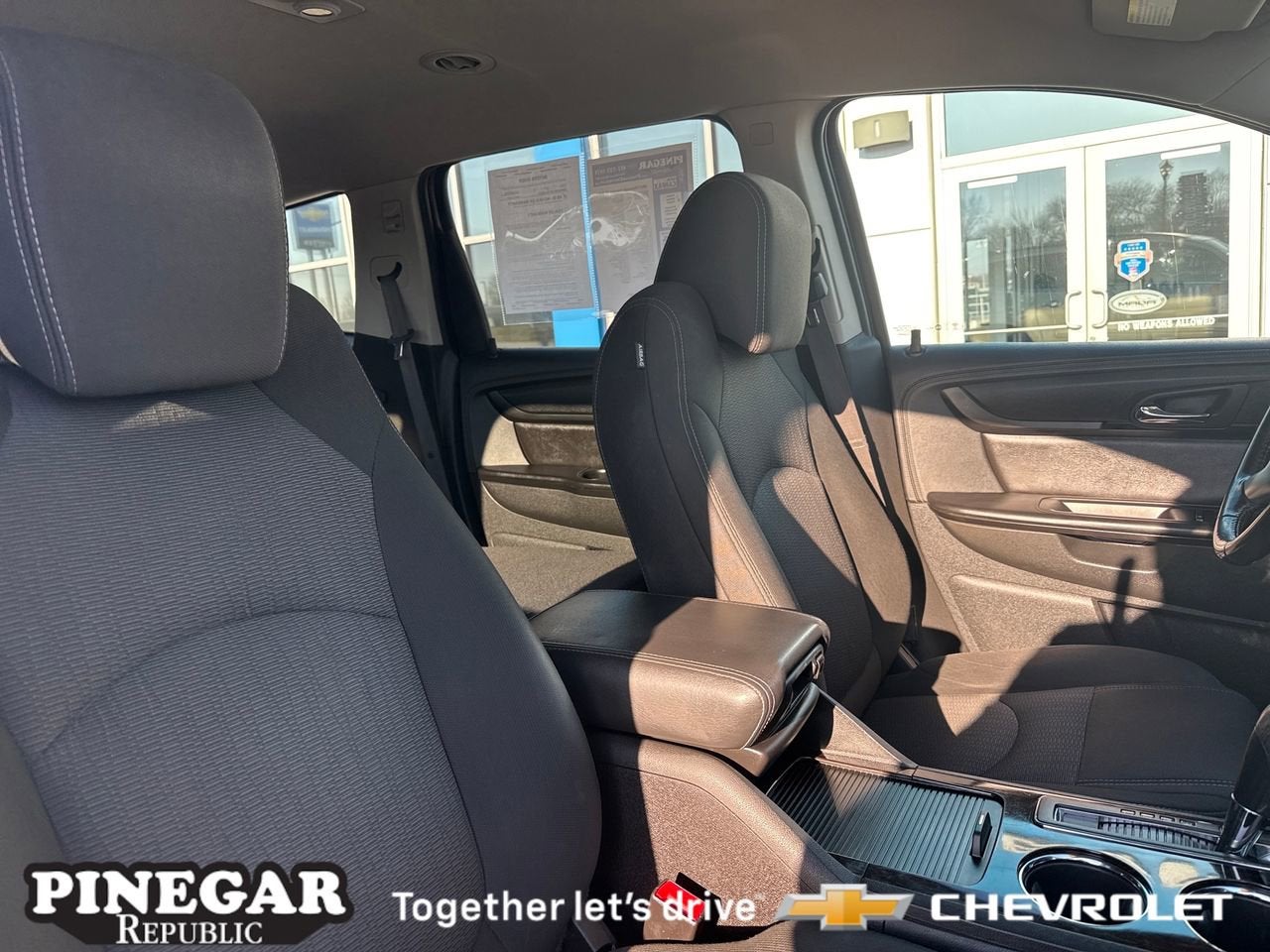 2017 Chevrolet Traverse LT