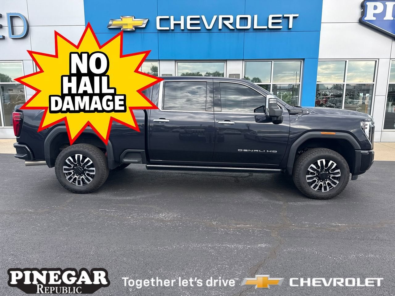 2024 GMC Sierra 4WD Crew Cab Long Box Denali Ultimate's photo