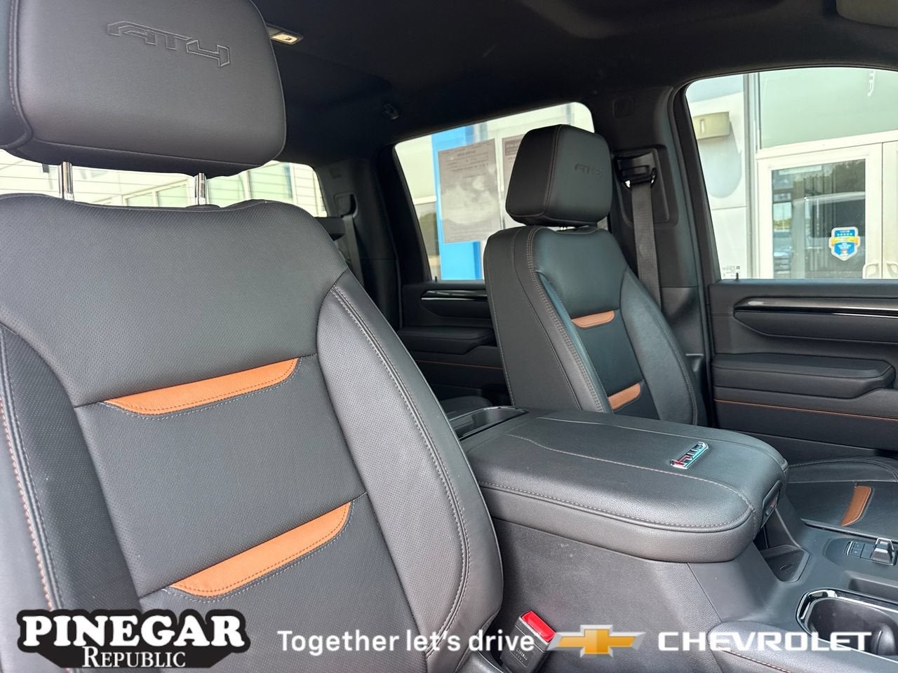 2025 GMC Sierra 2500 HD AT4