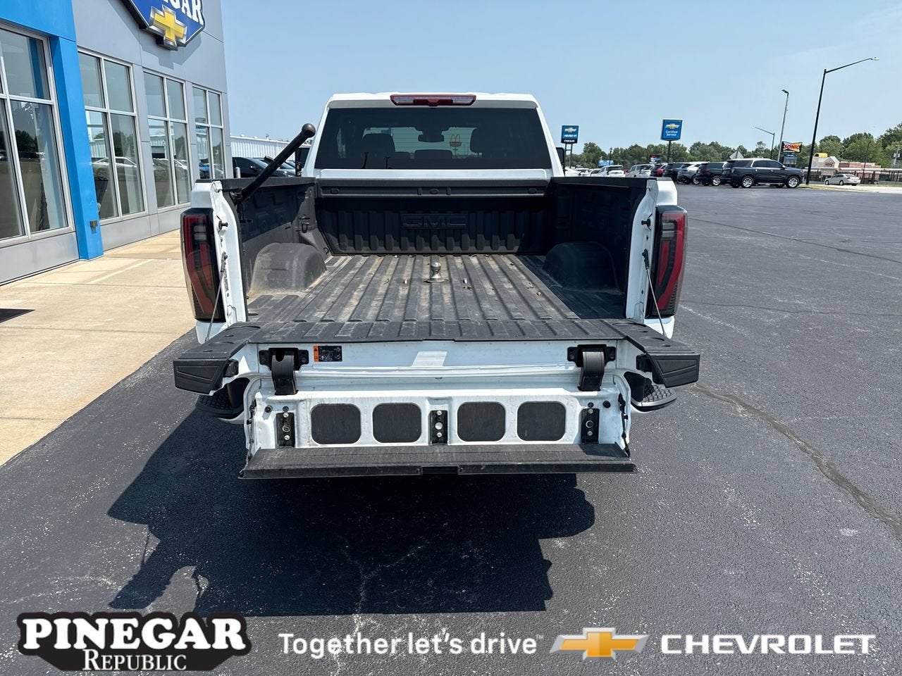 2025 GMC Sierra 2500 HD AT4