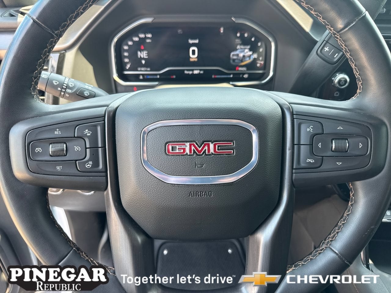 2025 GMC Sierra 2500 HD AT4