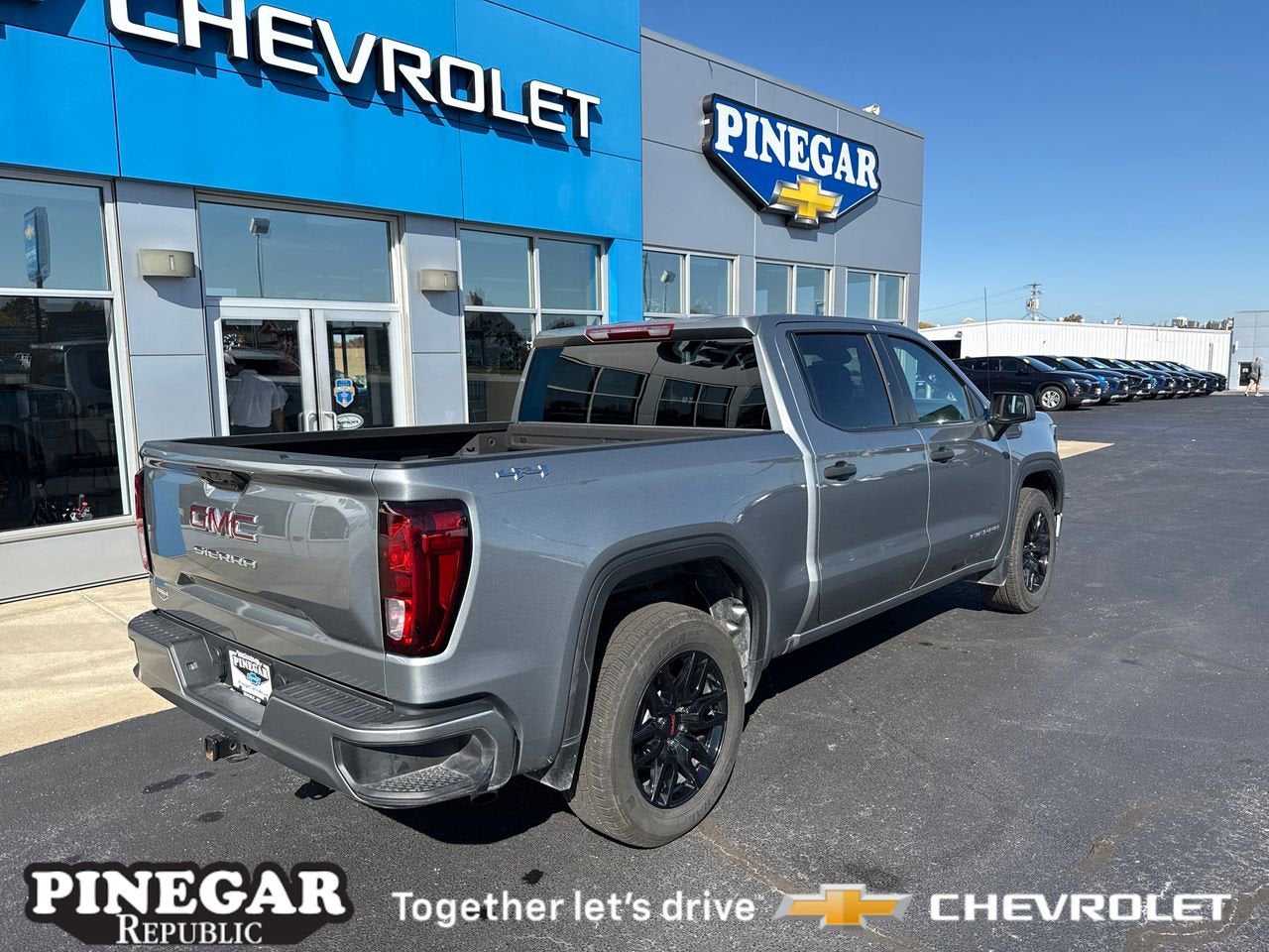 2024 GMC Sierra 1500 Pro