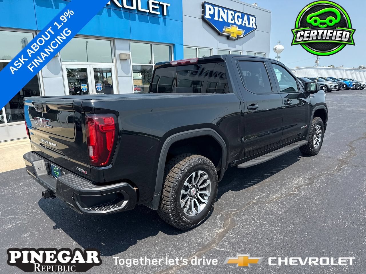 2022 GMC Sierra 1500 AT4