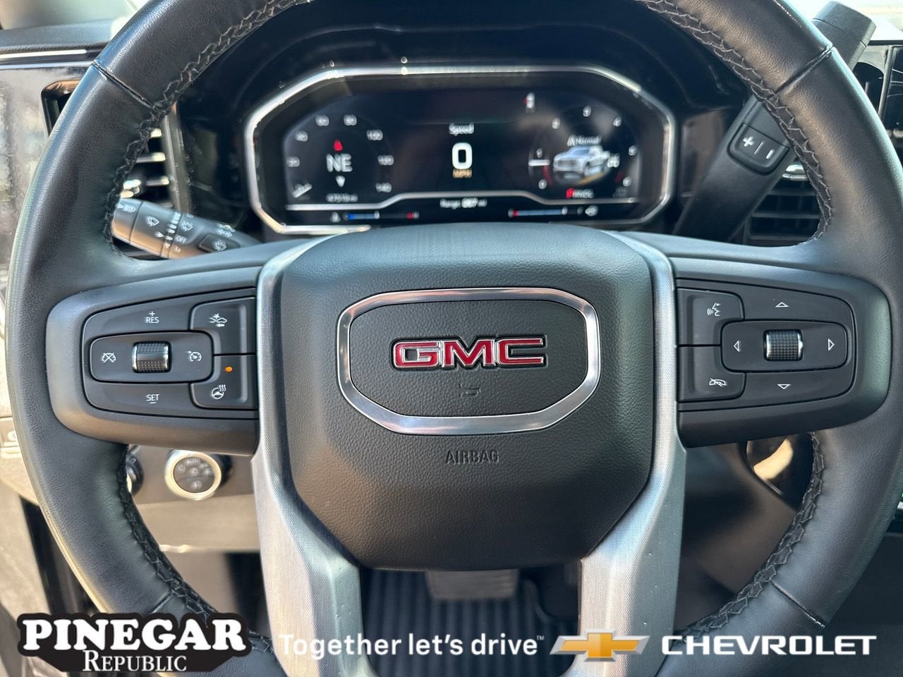 2023 GMC Sierra 1500 Elevation